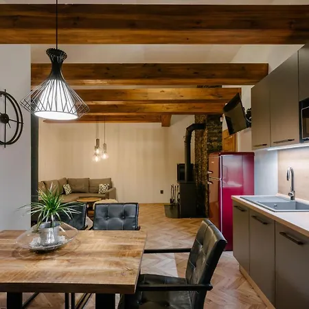 Kamenna Stran Apartment
