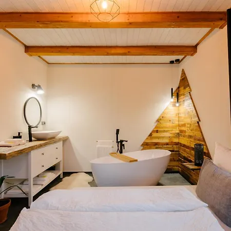 Kamenna Stran * Metylovice