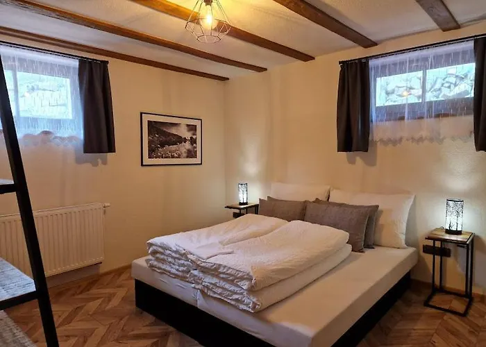 Kamenna Stran Kır Evi Metylovice