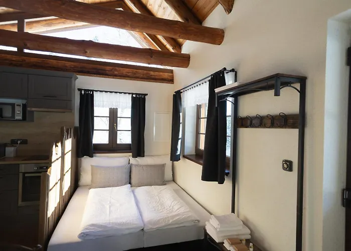 Kamenna Stran Kır Evi Metylovice